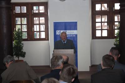 CDU-Vorsitzender Franz Schn blickt auf 50 Jahre Junge Union in Pfungstadt zurck.