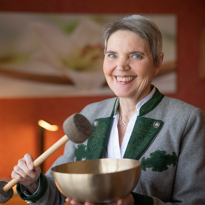  Margit Klumpp